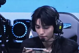 就问能让细节王者盖章的好气色秘诀，谁不想 get 同款啊！#王俊凯 #谁懂王俊凯生图好气色