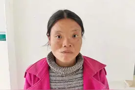 （已找回）孝感寻亲：中年女子被救助，穿玫红色呢子外套、灰色高领毛衣图片