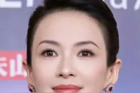 来自中戏的黄金一代！全员大咖#章子怡 #刘烨 #秦海璐 #袁泉 #演技视频封面