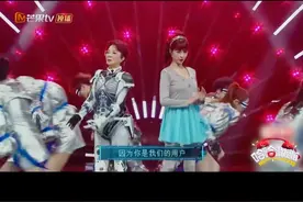 蔡明沈梦辰爆改你叉叉 你叉叉～我叉叉～哈哈城大姑#蔡明 “AI毒舌”模式全开，#沈梦辰 魔性叉叉舞暴风升级！人类搞事情？AI反手一套爆改组合拳！这波反击战，速来围观！#哈哈没烦恼今日开播 #哈哈没烦恼