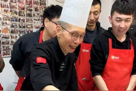 新式老面酱肉包和传统酱肉包有什么区别？这大块的肉丁看着就过瘾 #包子技术培训 #老面包子培训 #早餐技术培训 #老面零醒发技术 #包子技术培训视频封面