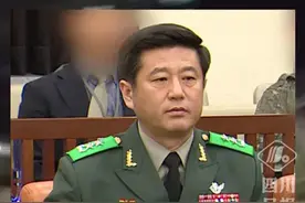 韩国政坛占卜师在“紧急戒严”前给尹锡悦占卜：“您今年运势会很好，您不能错过”视频封面