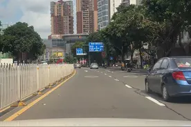 虽然开车大部分时间都在使用导航，但是路牌还是存在道路的重要信息，一定要学会它的原则，即可轻松读懂路牌信息。#汽车知识 #新手司机视频封面