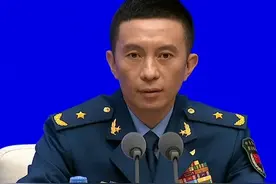 9月3日阅兵将邀请国民党抗日老兵到现场观礼 记者从国新办新闻发布会获悉，这次阅兵将邀请国民党抗日老兵到现场观礼。#阅兵将邀请国民党抗日老兵观礼  （新华社）