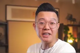 戒指买大了，太松戴不了怎么办？15秒自己在家轻松搞定，是不是很简单呢！#戒指 #黄金首饰 #珠宝知识 @DOU+小助手 @抖音短视频 