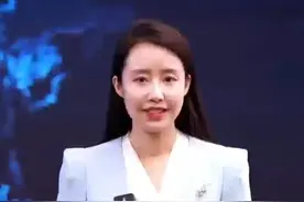 #记者观察•我看到的教育之变 “5·29”重要讲话中习近平总书记强调，要完善教育对外开放战略策略，统筹做好“引进来”和“走出去”两篇大文章。中国教育发展离不开世界，世界教育发展也离不开中国。当今的中国，正通过广泛的教育合作、人文交流讲好中国故事，传播中国经验，发出中国声音。#教育强国一年间视频封面