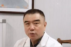女性后背出现三种疼痛，当心骨病找上门，千万别不当回事 #骨病 #关爱女性健康 #中医 #健康科普 #涨知识视频封面