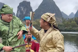 挑战刘三姐第九集 大家来帮我想想，下一局如何能赢刘三姐？不然莫公扣工资了。#桂林秀才 #改编歌曲 #广西山歌 #山歌 #旅游推荐官视频封面
