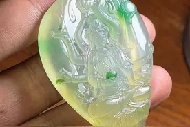 俏色巧雕，千手观音#俏色巧雕 #翡翠雕刻 #手艺人视频封面
