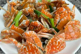 姜葱煎焗对半蟹，出锅外香里嫩，做法简单好吃又下饭 #家常菜视频封面