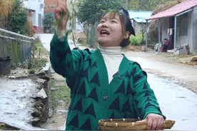 柳树芽子炒鸡蛋你们肯定也没吃过吧！我也是第一次吃，味道还真不错来。#我的乡村生活 #新农人计划2022 #跟着抖音学做菜 #春日美食大赏 视频封面