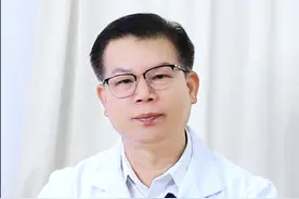 得了带状疱疹，别用火烧的偏方了，教你三招处理 #带状疱疹  #蛇缠腰  #疼痛  #皮肤  #科普视频封面