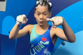 全红婵炸毛了，这造型谁看了不想笑啊，不愧是搞笑女 全红婵炸毛了，这造型谁看了不想笑啊，不愧是搞笑女#全红婵炸毛了 #全红婵 #全红婵水花消失术 #跳水冠军全红婵 #全红婵太牛了