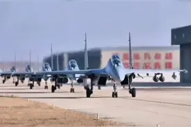 代入感超强 第一视角感受“红蓝对抗”演练现场 视频封面