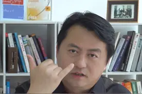 盘点那些自费搞运动的运动员 斯诺克选手赵心童、丁俊晖，网球选手李娜，自由搏击选手张伟丽，拳击手张志磊和F1赛车手周冠宇。他们在各自领域取得了卓越成就，为中国体育事业做出了贡献。  但是，不花国家钱  #体育 #运动员 #自费运动员 #赵心童 #李娜视频封面