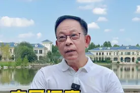 惊呆了？！酒店机器人惊呆老外！ #科技改变生活 #送餐机器人 #外国人在中国视频封面