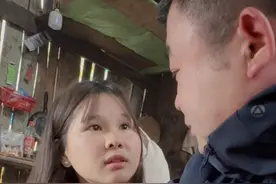 去小秋家商量订婚事宜，伯母横插一脚，差点把事情搅黄#越南女孩 #越南媳妇视频封面