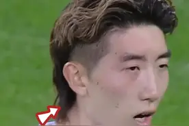 在约旦潮水般的攻势下，美妆门将赵贤祐如同战神一般，捍卫韩国防线！不惜用脸，也要挡下对手射门！#约旦vs韩国 #赵贤祐 #唯有足球不可辜负 #dou来亚洲杯 #dou来足球季视频封面