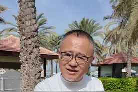 只要你来过阿曼，基本上就PK掉了99%出来旅游的人#阿曼 #旅游 #海豚 #酒店 #北欧东哥视频封面