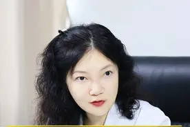 男性的手掌干燥起皮还脱屑，可能是得了#手癣  ，别和他牵手！ #真菌感染  #夫妻  #医学科普 #女性健康视频封面