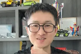 华为25亿卖掉问界 以后不能叫华为问界，只能叫赛力斯问界了...