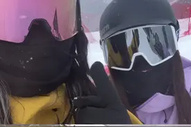 滑雪场丢手机后续来啦～～2月5日，烟台一男孩在龙口南山滑雪场丢失手机又找回后，手机相册里多了一段可爱的视频，视频发布后，命运的齿轮开始转动～#非遗贺新春  #非遗守护人  #非遗过年dou来播  #烟台网红打卡地  #好客山东邀您来过年视频封面