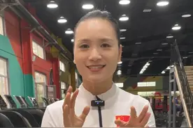 走路如果走姿不正确，对膝盖伤害很大，孙老师来教你怎么正确走路 #健康   #运动   #锻炼视频封面