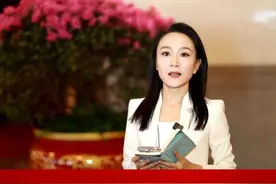 今天上午，十四届全国人大三次会议首场“部长通道”开启，来看本台记者在现场的观察#2025年全国两会声音 #全国两会教育声音 #两会视频封面