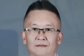 乳房不定时疼痛，痛感延伸至腋窝手臂，怎么一回事呢？#医疗健康科普训练营 ##抖出健康知识宝藏 #乳腺健康 #门诊日常 #乳腺视频封面