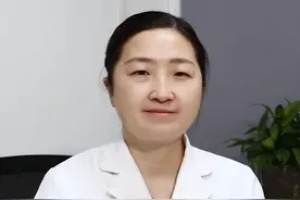 颧骨颧弓骨折的紧急处理 颧骨颧弓骨折的紧急处理#颧骨颧弓骨折 #医者仁心 #医学科普 #口腔健康 视频封面