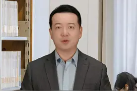 教育部印发通知，明确2025年秋季起，高等学历继续教育不再使用“函授”“业余”的名称，统一称为“非脱产”，原则上不再新增脱产形式的学历继续教育专业点。#高等学历继续教育视频封面