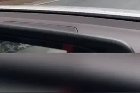 1月27日，江西上饶，郑女士第一次带男友回家，爸爸准备鞭炮在门口迎接：男友受宠若惊。视频封面