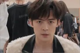 付辛博真不愧是初代男团啊！过了17年这颜值依旧能打啊！ #付辛博  #李泽锋视频封面