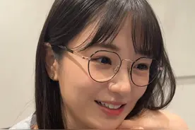 和日本女同事 一起出差 #日本 #女同事 #出差 #职场 #日本女生视频封面