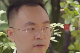2月5日，渐冻症抗争者蔡磊在社交平台发文，表示全身肌肉相较刚患病时掉了近30斤：渐冻症瘫痪四肢，变成哑巴，剥夺吞咽呼吸，还要让人丑陋难看。视频封面