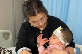 二宝突然感染甲流发高烧住院了，孩子姑姑知道后立马打电话想来医院帮忙，家人的态度真的让我非常感动，相信儿子一定会快快好起来的！#家庭 #住院的日子 #记录真实生活视频封面