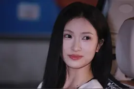 他系紧领带扮演满分丈夫，却在暗扣里藏满偷腥的腥膻。#怀孕 #女生必看 #孕期冷知识