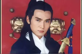 韩彰救起一个小男孩 竟然是留落民间十年的太子 #包拯 #好剧推荐视频封面