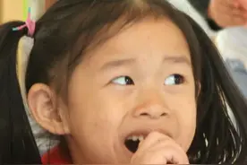 【#世界粮食日：珍惜每一粒粮食】中国人吃饱饭，不能忘记#袁隆平，是这位老人让中国人端牢自己的“饭碗”。#风吹稻田我又想念您了