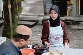 三十而立事未成 时光穿梭已半生。三十而立变成了一场灾难，努力，责任，自尊，我也被这些词压的喘不过气。#让生活慢下来 #原创视频 @芊慕印画传媒视频封面