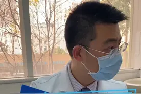 都蹲不下去了？到底是腘窝囊肿还是关节炎导致的？腘窝囊肿一般不用处理，除非是特别大影响活动才去手术#关节 #腘窝囊肿 #健康科普 