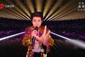 江苏卫视跨年演唱会 王源-《客厅狂欢》#没人能拒绝2023跨年晚会视频封面