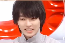 山崎贤人：帅吗？脑子换的（） #山崎贤人 #菅田将晖 #娱乐评论大赏视频封面