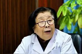 #山东肝病医生闫玉萍 #肝硬化 #会诊 #诊室日常 #健康科普视频封面