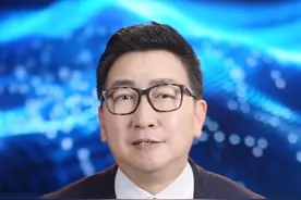 周杰伦要出新专辑了！更多细节曝光，你期待了吗？ #周杰伦 #周杰伦说演唱会多了专辑出不来 #回忆杀