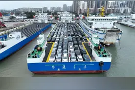琼州海峡第二艘新能源车专运船“绿源二号”首航抵达秀英港#海南dou知道视频封面