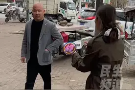 终于等到你！悄悄给消防员买单的光头大哥找到了！大哥：凌晨三点多了 他们还在为我们守护家园，我只是出于自己的一点心意#暖心 #正能量视频封面