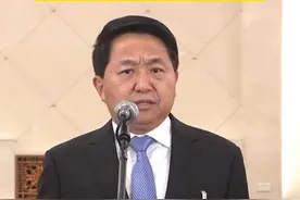 两会速递丨针对算法不透明、大数据“杀熟”、“刷单炒信”问题，市场监管总局回应：督促平台企业提高算法透明度，优化算法规则（来源丨央视新闻 剪辑丨芦俊文）#当代资讯  #2025全国两会  #十四届全国人大三次会议  #部长通道  #大数据杀熟  #刷单炒信视频封面