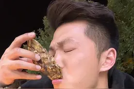 夏天到了！在我的小city里肆意狂欢~列气！#烟火里藏着乡愁 #夏天该有的样子 #小县城的慢节奏生活 #在我的小city里肆意狂欢 #谁懂这一口烧烤的含金量视频封面