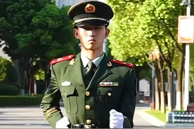 跑步行进与立定的动作要领，你学会了吗？#军训视频封面